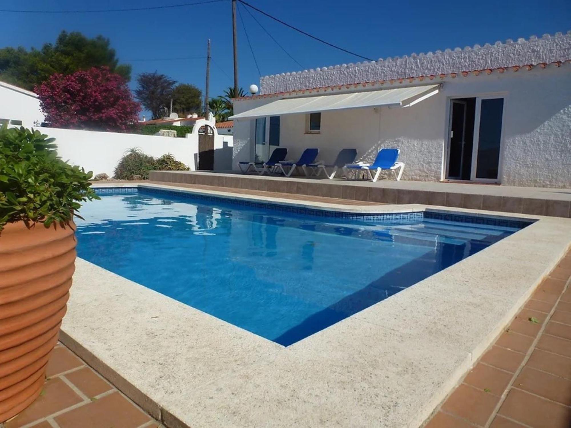 Marron Villa